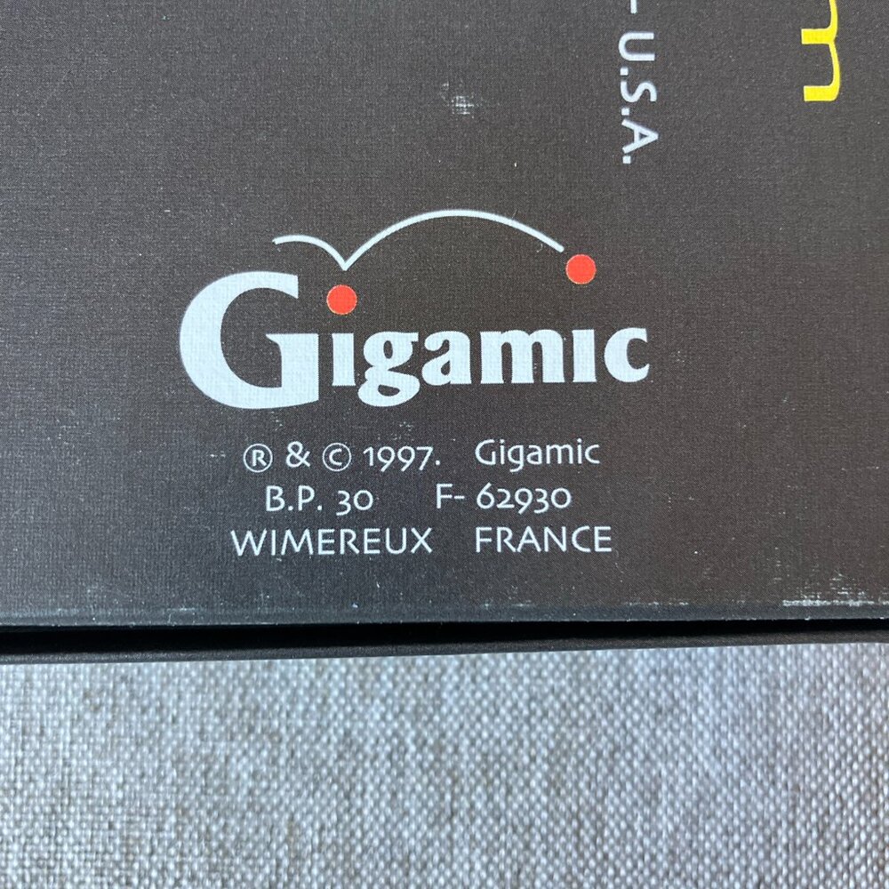 Batik 1997 Gigamic Board Game Strategy Wooden Shape Fitting Vintage Complete - Picture 7 of 7